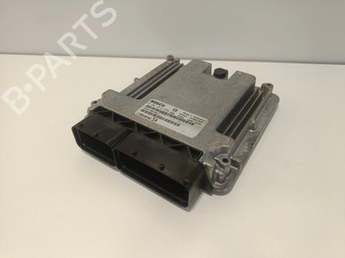 Used Engine control unit (ECU) Engine control unit (ECU) MITSUBISHI GRANDIS (NA_W) [2003-2011] 33128458 33128458