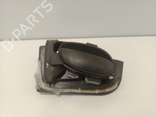 Used Front left interior door handle Front left interior door handle PEUGEOT 206 Hatchback (2A/C) [1998-2012] 33174150 33174150