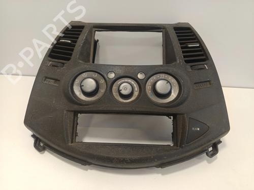Used Climate control Climate control MITSUBISHI GRANDIS (NA_W) [2003-2011] 33128446 33128446