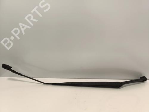 Used Front windshield wiper arm Front windshield wiper arm 32862226 32862226
