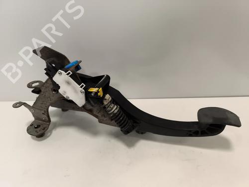 Used Clutch pedal Clutch pedal RENAULT GRAND SCÉNIC III (JZ0/1_) 1.9 dCi (JZ0J, JZ0N, JZ1K, JZ1S) (131 hp) 32784759 32784759