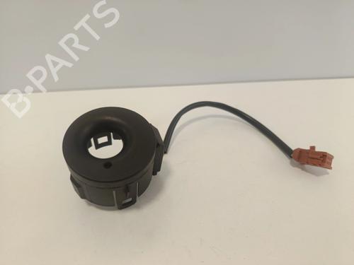 Used Card reader Card reader CITROËN BERLINGO / BERLINGO FIRST MPV (MF_, GJK_, GFK_) 1.6 16V (MFNFU) (109 hp) 33303206 33303206