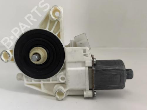 Used Right front window motor Right front window motor MERCEDES-BENZ C-CLASS (W204) [2007-2015] 33322859 33322859
