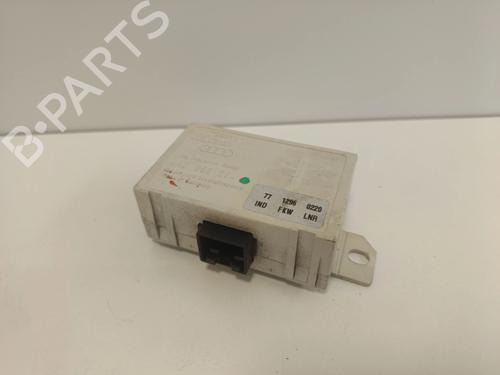Used Electronic module Electronic module AUDI A4 B5 (8D2) 1.9 TDI (90 hp) 33629214 33629214