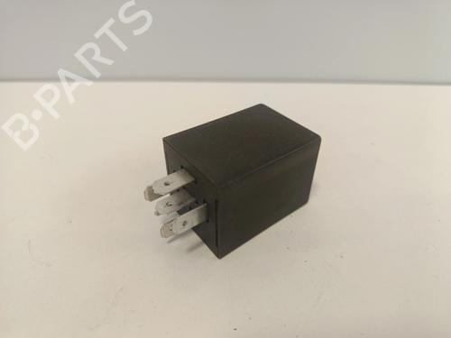 Used Switch Switch AUDI A4 B5 (8D2) 1.9 TDI (90 hp) 33629222 33629222