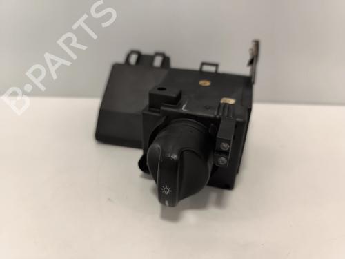 Used Headlight switch Headlight switch MERCEDES-BENZ E-CLASS (W210) E 290 Turbo-D (210.017) (129 hp) 33796442 33796442