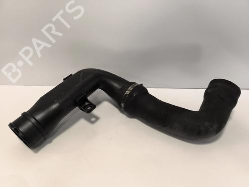 Intercooler-rør  Intercooler-rør  MERCEDES-BENZ E-CLASS (W210) E 290 Turbo-D (210.017) (129 hp) 33796506 33796506