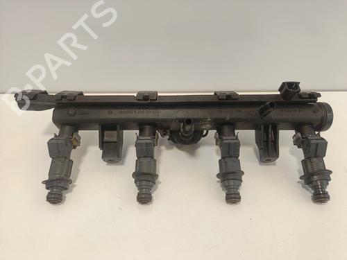 Used Injection rail Injection rail VW POLO (6N2) 1.0 (50 hp) 33813680 33813680