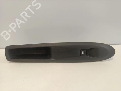 Used Right front window switch Right front window switch CITROËN DS3 Convertible 1.6 HDi 90 (92 hp) 33846522 33846522