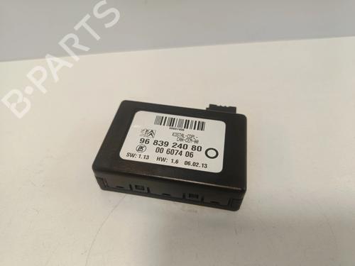 Used Electronic module Electronic module CITROËN DS3 Convertible 1.6 HDi 90 (92 hp) 33846528 33846528