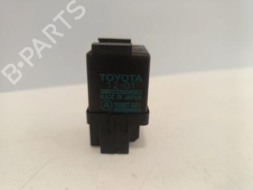 Used Switch Switch TOYOTA STARLET (_P8_) 1.5 D (NP80_, NP80) (54 hp) 33988774 33988774