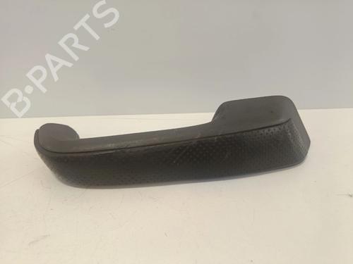 Venstre bagtil invendig håndtag Venstre bagtil invendig håndtag RENAULT 19 II Chamade (L53_) 1.4 (78 hp) 34128179 34128179