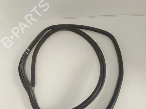 Used Rubber door seal Rubber door seal RENAULT 19 II Chamade (L53_) 1.4 (78 hp) 34137105 34137105
