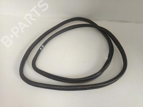 Used Rubber door seal Rubber door seal RENAULT 19 II Chamade (L53_) 1.4 (78 hp) 34137102 34137102