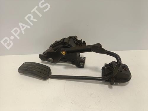 Pedal Pedal RENAULT CLIO II Hatchback Van (SB0/1/2_) 1.5 dCi (SB07) (65 hp) 34165731 34165731