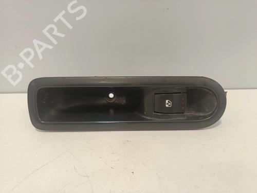Højre bagtil elrude kontakt Højre bagtil elrude kontakt RENAULT GRAND SCÉNIC II (JM0/1_) 1.5 dCi (JM1E) (106 hp) 34496144 34496144