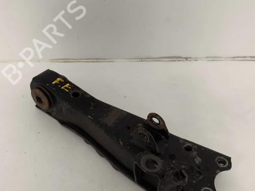 Used Left front suspension arm Left front suspension arm TOYOTA HIACE III Van (_H5_, _H6_, _H7_, _H8_, _H9_) 2.4 D (LH61, LH51) (75 hp) 35755822 35755822