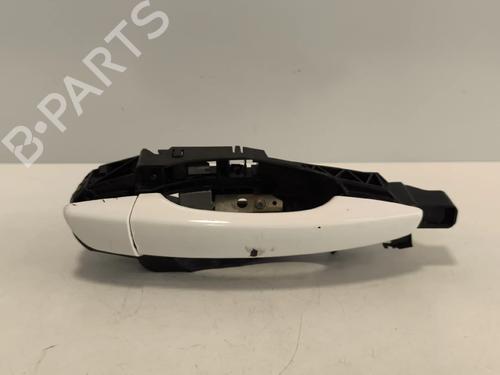 Højre fortil udvendigt håndtag Højre fortil udvendigt håndtag PEUGEOT 208 II (UB_, UP_, UW_, UJ_) 1.5 BlueHDI 100 (102 hp) 36038480 36038480