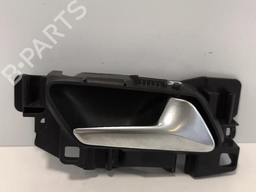 Højre bagtil invendig håndtag Højre bagtil invendig håndtag PEUGEOT 208 II (UB_, UP_, UW_, UJ_) 1.5 BlueHDI 100 (102 hp) 36038472 36038472