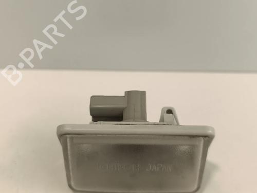 Luz matrícula Luz matrícula TOYOTA COROLLA (_E12_) 1.4 VVT-i (ZZE120_, ZZE120R) (97 hp) 36038492 36038492