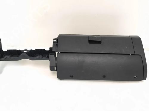 Porta-luvas Porta-luvas VW POLO Variant (6V5) 1.4 16V (75 hp) 36025931 36025931