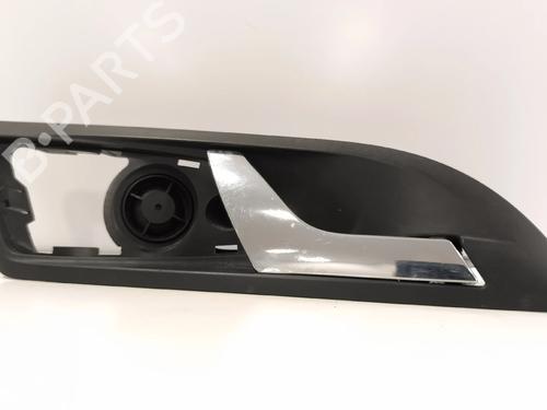 front-right-interior-door-handle-skoda-octavia-ii-1z3-2004-2005-2006-2007-2008-2009-2010-2011-2012-2013-36357283 main image