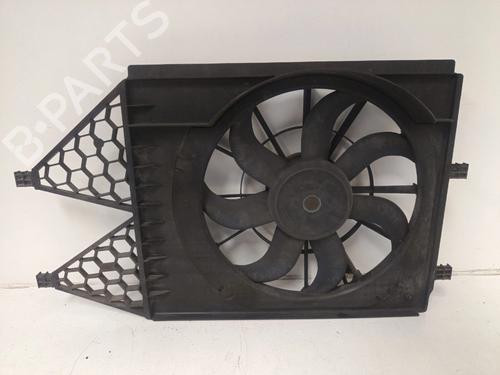 Used Radiator fan Radiator fan 36474628 36474628
