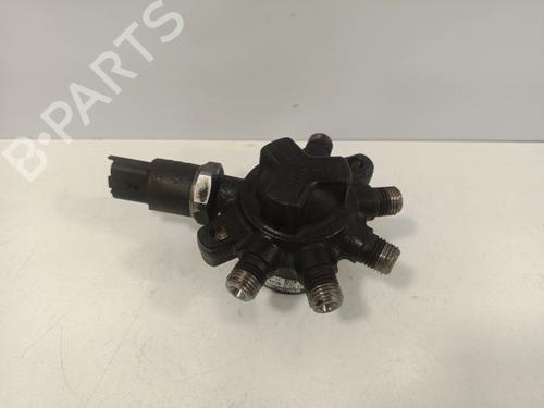 Used Injection rail Injection rail 36664423 36664423