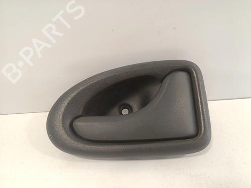 Used Front right interior door handle Front right interior door handle 36667196 36667196