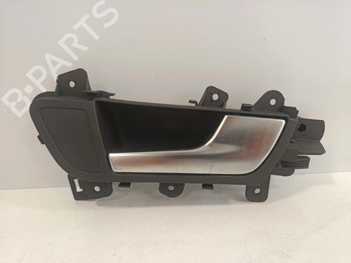 Used Front right interior door handle Front right interior door handle 37025587 37025587