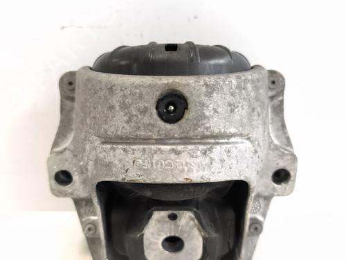 Used Engine mount Engine mount 37028566 37028566