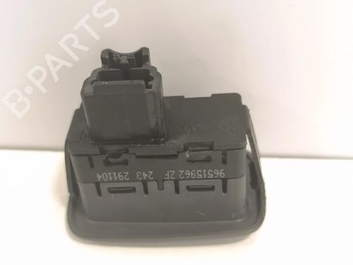 Right rear window switch CITROËN C5 II (RC_) 1.6 HDi (RC8HZB) | BP37235524I28 - Image 4