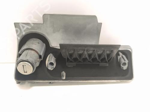 Used Rear left exterior door handle Rear left exterior door handle 37262493 37262493