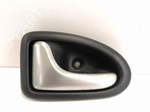 Maniglia interna posteriore sinistra Maniglia interna posteriore sinistra RENAULT CLIO II (BB_, CB_) 1.5 dCi (B/CB08) (82 hp) 37416798 37416798