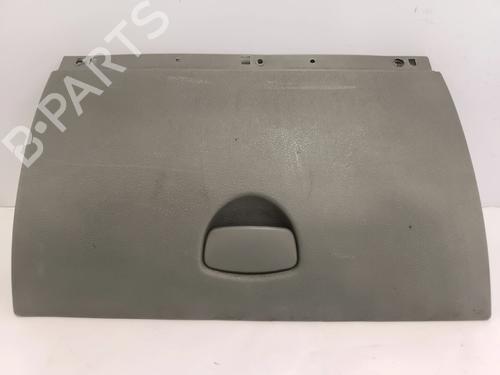 Vano posta oggetti Vano posta oggetti RENAULT CLIO II (BB_, CB_) 1.5 dCi (B/CB08) (82 hp) 37422781 37422781