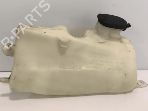 Used Windscreen washer tank Windscreen washer tank 37438511 37438511