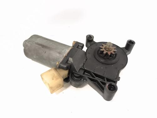 right-front-window-motor-mercedes-benz-c-class-t-model-s202-1996-1997-1998-1999-2000-2001-37633451 main image