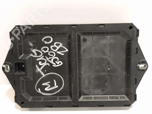 Fuse box JAGUAR XF I (X250) 3.0 D | BP37757350E1 - Image 2