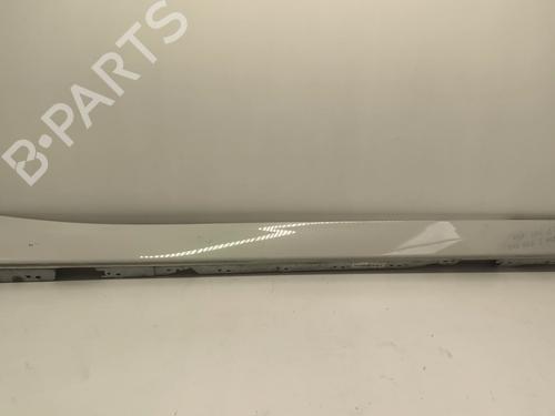 Used Right sideskirt Right sideskirt 37798093 37798093