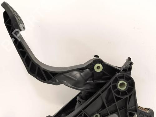 clutch-pedal-seat-leon-st-5f8-2012-2013-2014-2015-2016-2017-2018-2019-2020-38037292 main image