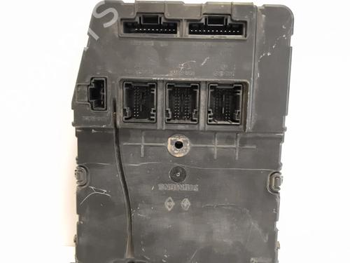 Used Fuse box Fuse box 38197454 38197454