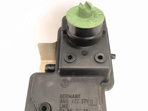 Used Power steering reservoir Power steering reservoir 38471204 38471204