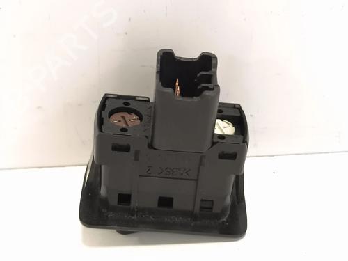 Switch MAZDA 6 Station Wagon (GY) 2.0 DI (GY19) | BP38487455I30 - Image 4