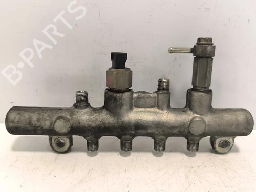 Used Injection rail Injection rail 38498853 38498853