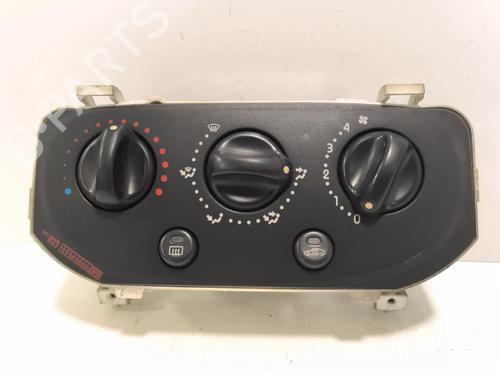 Used Climate control Climate control 38514204 38514204