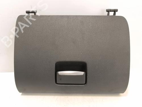 Used Glove box Glove box 38709426 38709426