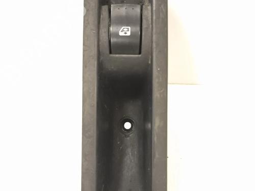 Used Left rear window switch Left rear window switch RENAULT SCÉNIC II (JM0/1_) 1.5 dCi (JM02, JM13) (101 hp) 38726960 38726960
