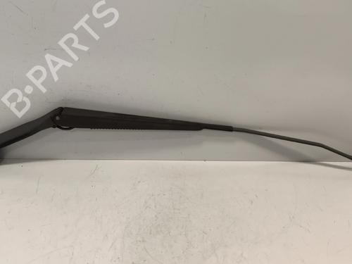 Used Front windshield wiper arm Front windshield wiper arm MITSUBISHI COLT VI (Z3_A, Z2_A) 1.5 DI-D (Z39A) (95 hp) 38937296 38937296