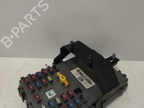 Used Fuse box Fuse box 38962597 38962597