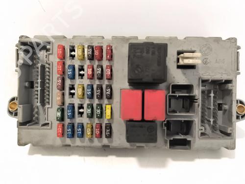 Used Fuse box Fuse box 39024326 39024326